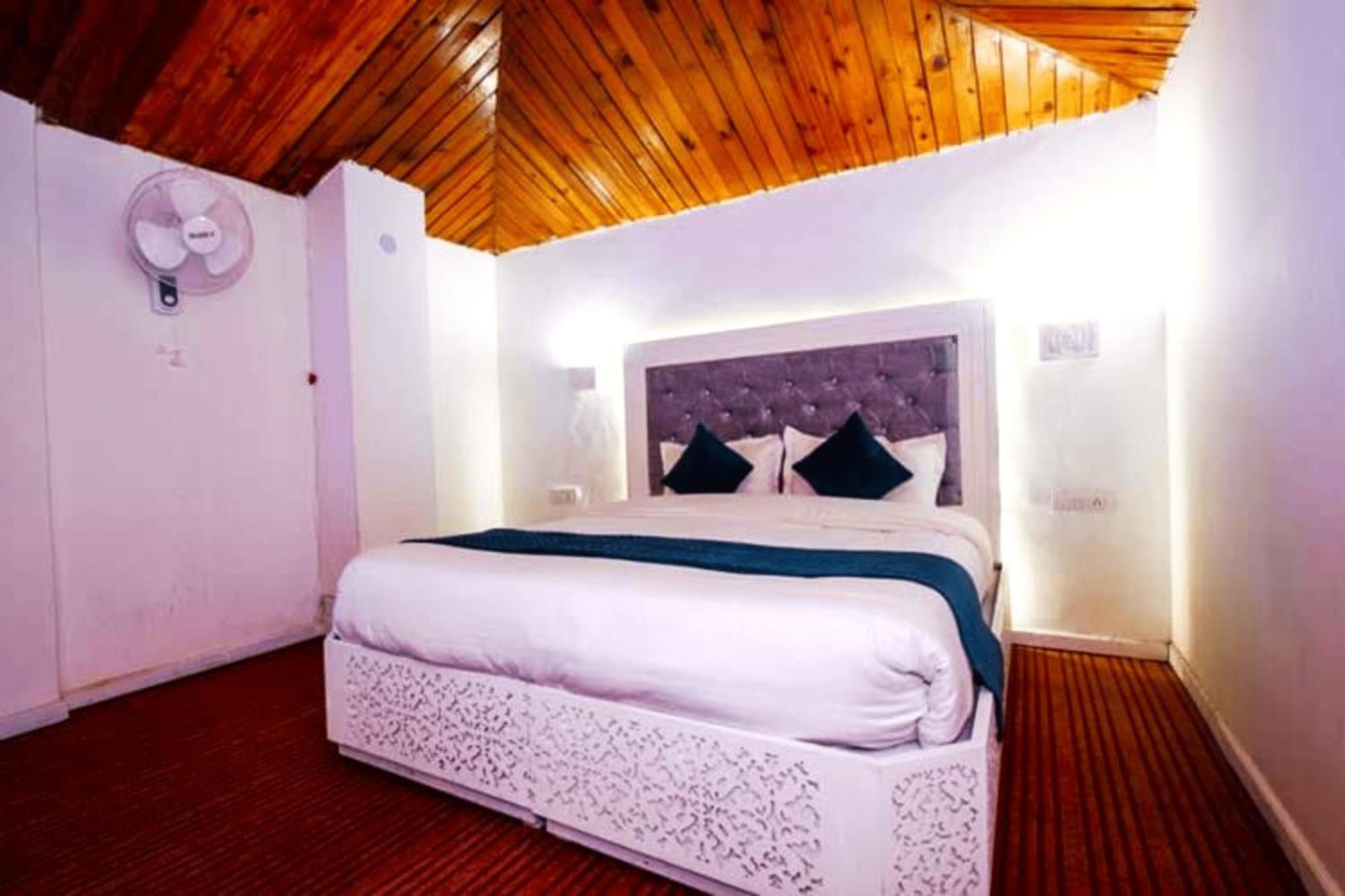 Hotel Snow Princess Манали Экстерьер фото