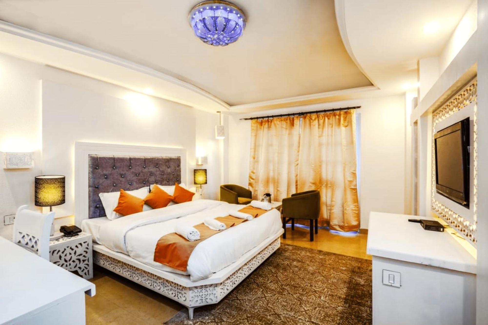 Hotel Snow Princess Манали Экстерьер фото